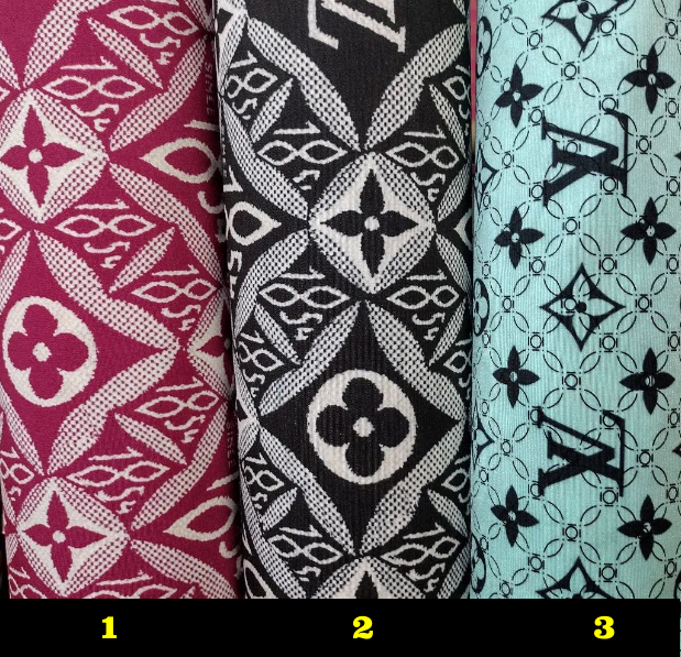 Pre-Owned Designer Inspired Fabric 4 ways Spandex