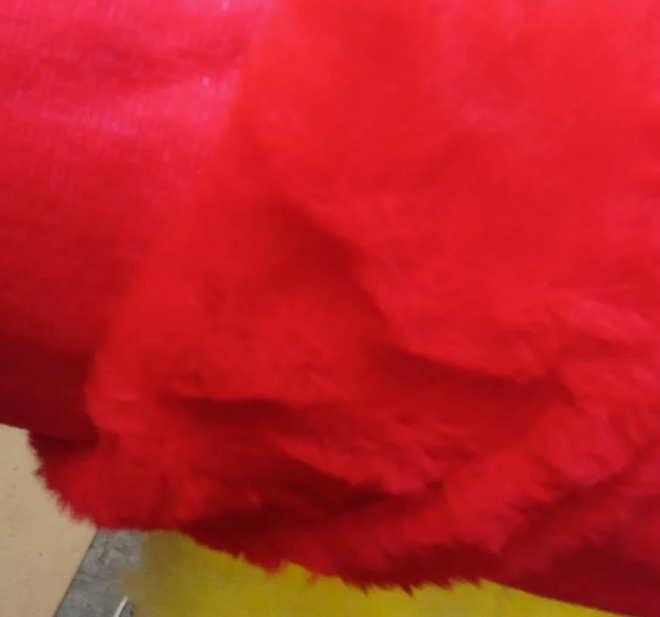 RED FAKE FUR